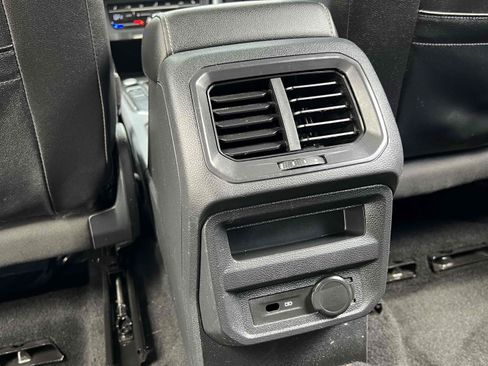 Used 2023 Volkswagen Tiguan SE FWD image 27