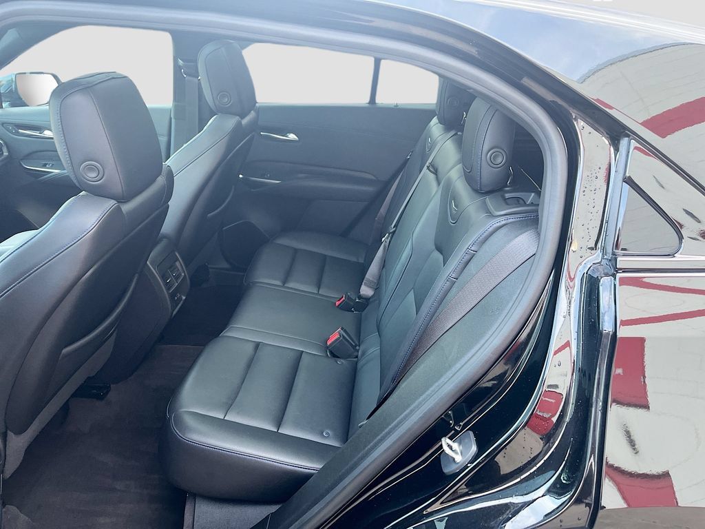 Used 2024 Cadillac XT4 Sport w/ Technology Package AWD/4WD image 26