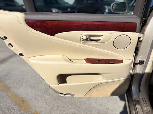 Used 2012 Lexus LS 460 image 18