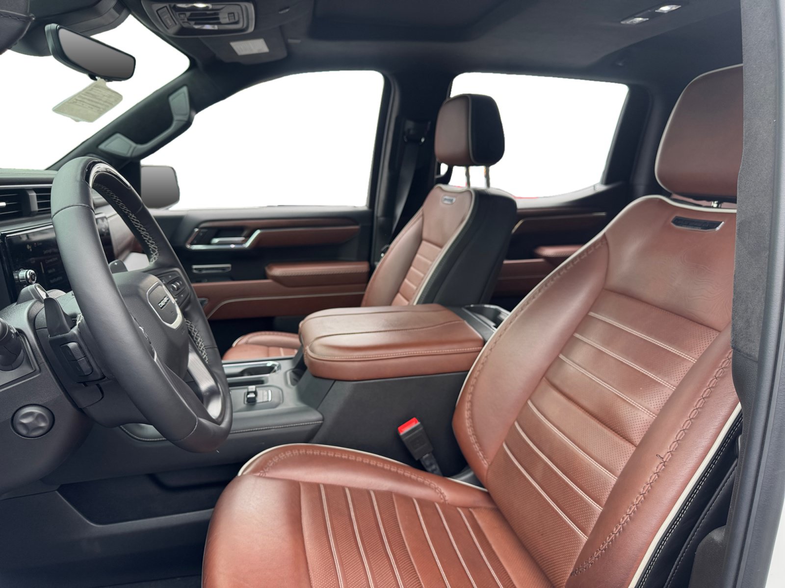 Used 2024 GMC Sierra 1500 Denali Ultimate AWD/4WD image 9