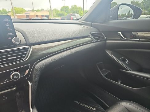 Used 2022 Honda Accord Sport image 19