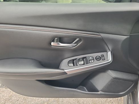 Used 2020 Nissan Sentra SR w/ Trunk Package FWD image 14