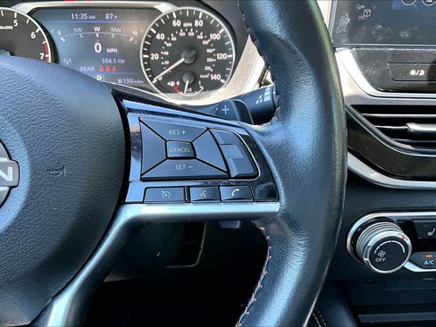 Used 2024 Nissan Altima 2.5 SR w/ SR Premium Package FWD image 25