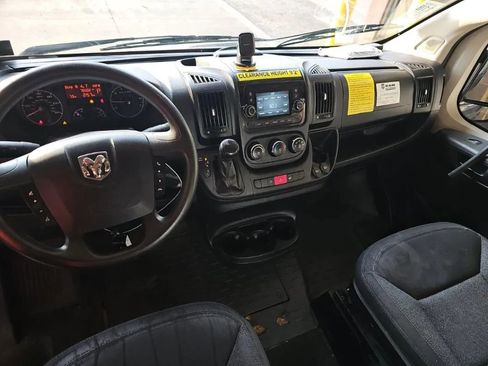 Used 2019 RAM ProMaster 2500 FWD image 9