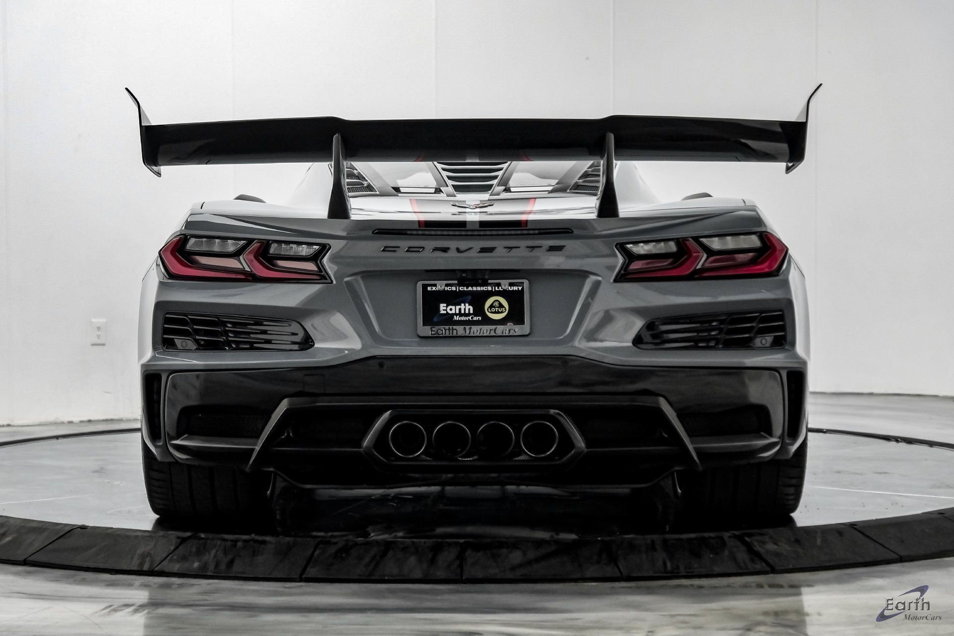 Used 2025 Chevrolet Corvette ZR1 w/ ZR1 Carbon Fiber Aero Package RWD image 16
