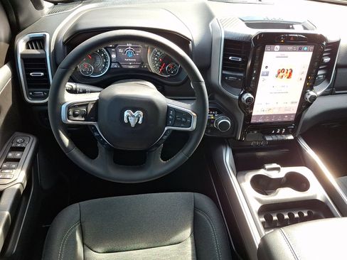 Used 2025 RAM 1500 Big Horn AWD/4WD image 12