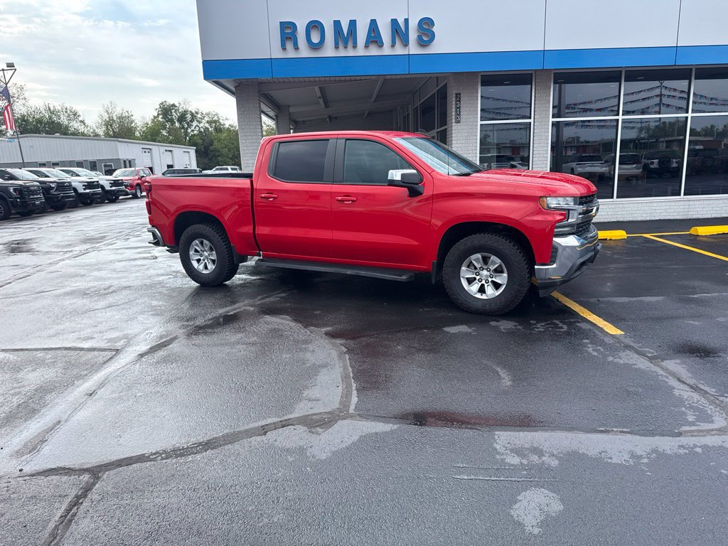 Used 2019 Chevrolet Silverado 1500 LT w/ All-Star Edition AWD/4WD image 2