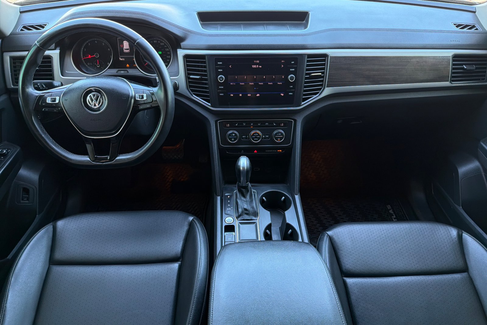 Used 2018 Volkswagen Atlas SE FWD image 17