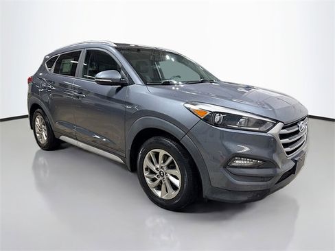 Used 2018 Hyundai Tucson SEL Plus image 5
