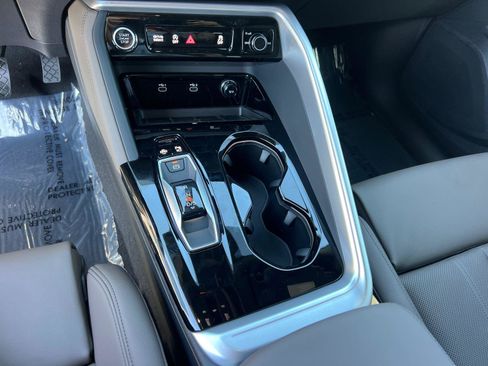 New 2025 Audi Q5 Prestige image 24