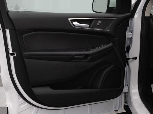 Used 2024 Ford Edge SEL w/ Convenience Package image 19