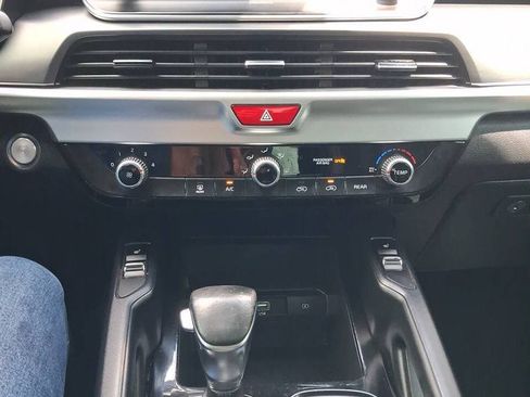 Used 2020 Kia Telluride S FWD image 22
