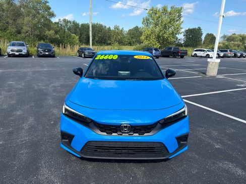 Used 2024 Honda Civic Sport image 9