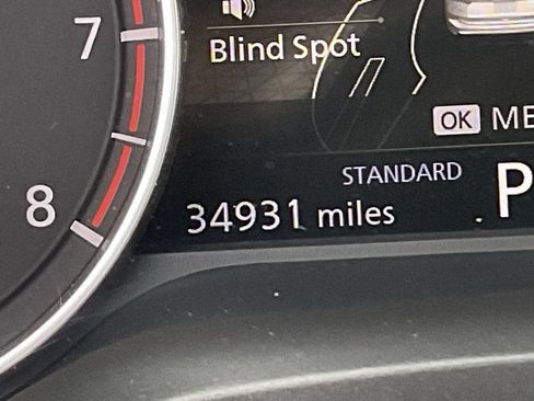 Used 2025 Nissan Rogue SV FWD image 32