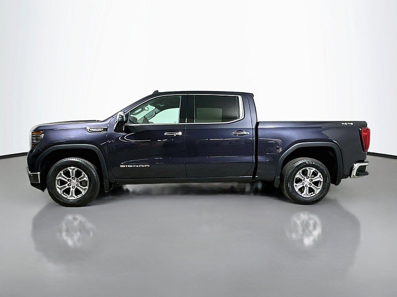 Used 2025 GMC Sierra 1500 SLT AWD/4WD image 4