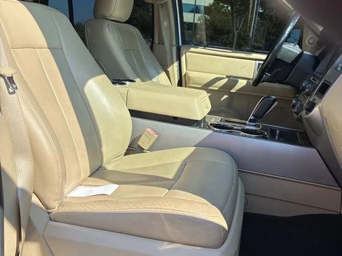 Used 2017 Ford Expedition EL Limited image 11