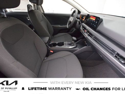 New 2026 Kia K4 LXS image 16