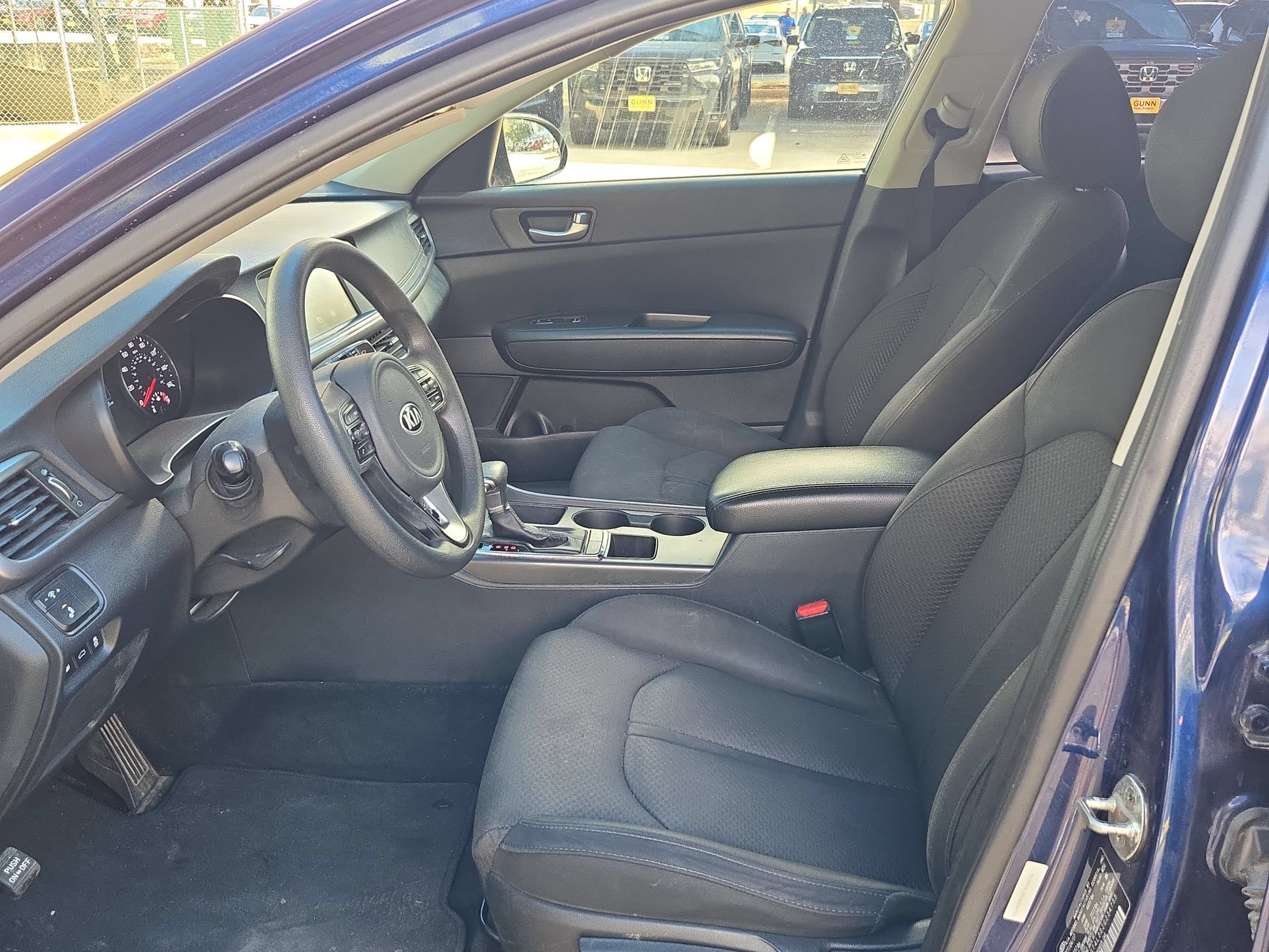 Used 2018 Kia Optima LX FWD image 9