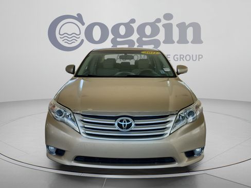 Used 2011 Toyota Avalon FWD image 9