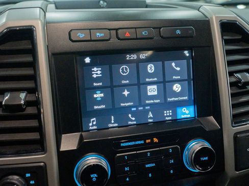 Used 2019 Ford F150 Lariat w/ Equipment Group 502A Luxury image 43