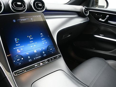 Used 2022 Mercedes-Benz C 300 4MATIC Sedan image 4