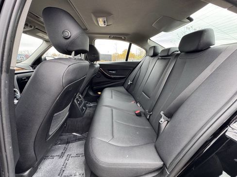 Used 2018 BMW 320i xDrive Sedan image 13