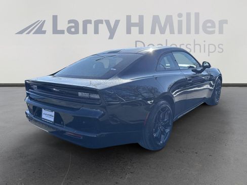 New 2025 Dodge Charger R/T w/ Quick Order Package 25M R/T image 8