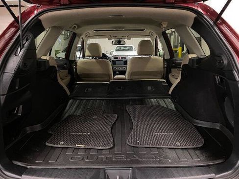 Used 2015 Subaru Outback 3.6R Limited image 17