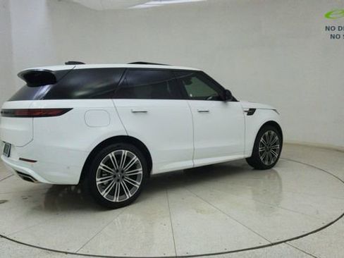 Used 2025 Land Rover Range Rover Sport Dynamic SE image 72