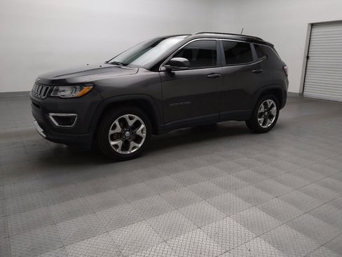 Used 2018 Jeep Compass Limited w/ Navigation Group image 2