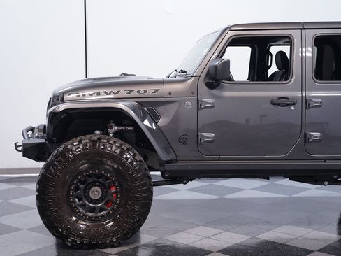 Used 2023 Jeep Gladiator Rubicon w/ LED Lighting Group image 19