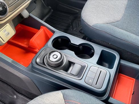 Used 2024 Ford Maverick XLT image 13