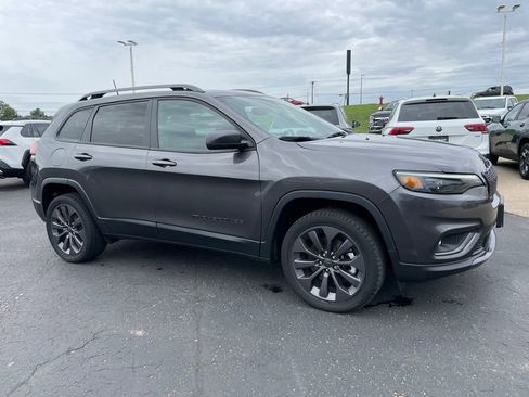 Used 2021 Jeep Cherokee Latitude Lux 80th Anniv w/ Quick Order Package 2YU 80th AWD/4WD image 2