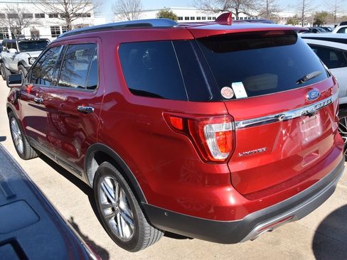 Used 2016 Ford Explorer Limited w/ Equipment Group 301A image 7