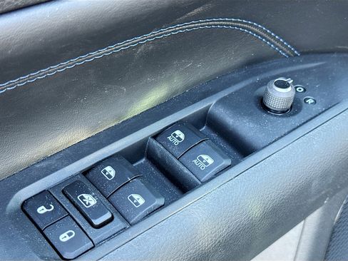 New 2026 Jeep Compass Latitude image 8