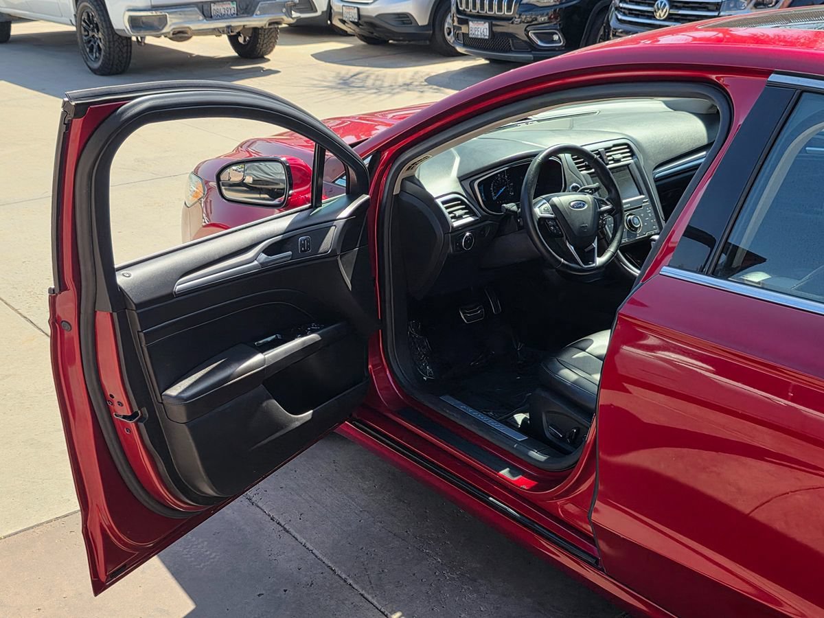 Used 2014 Ford Fusion Titanium FWD image 50