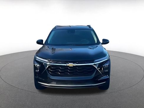 Used 2025 Chevrolet Trax LT image 4