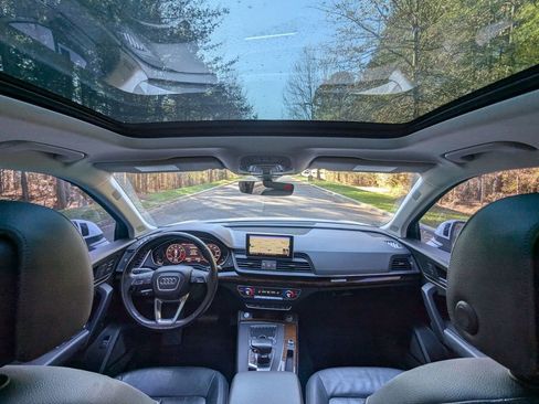 Used 2018 Audi Q5 2.0T Premium Plus w/ Premium Plus Package image 23