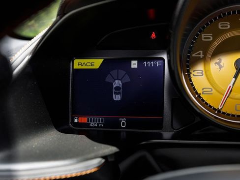 Used 2023 Ferrari 812 GTS RWD image 35