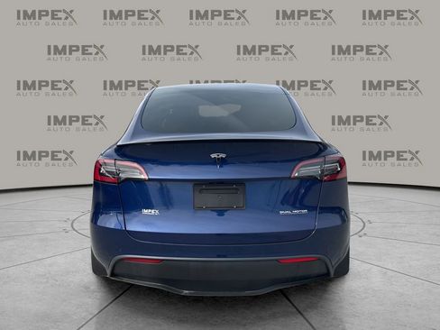 Used 2022 Tesla Model Y Performance image 4