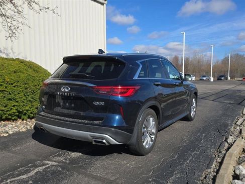 Used 2019 INFINITI QX50 Luxe w/ Navigation Package image 8