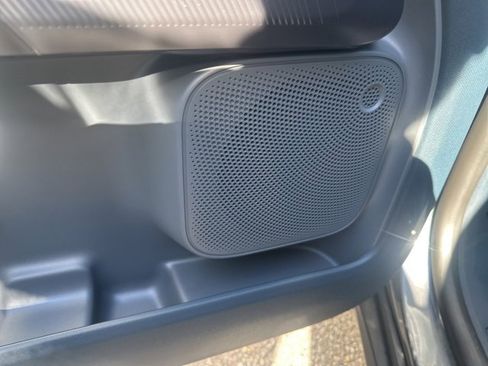 New 2025 Ford Maverick XL image 14