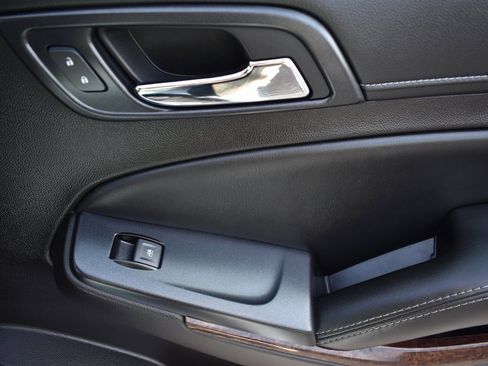 Used 2015 GMC Yukon SLT w/ HD Trailering Package image 15