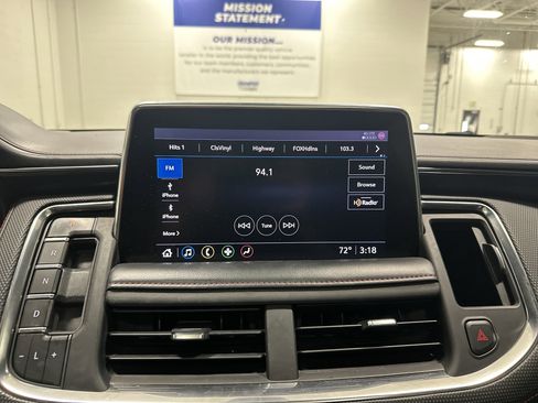 Used 2021 Chevrolet Tahoe RST w/ Luxury Package AWD/4WD image 23