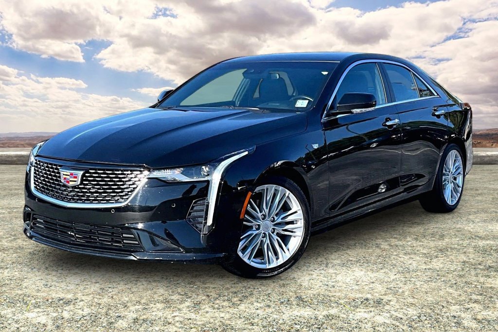 Used 2026 Cadillac CT4 Premium Luxury RWD image 3