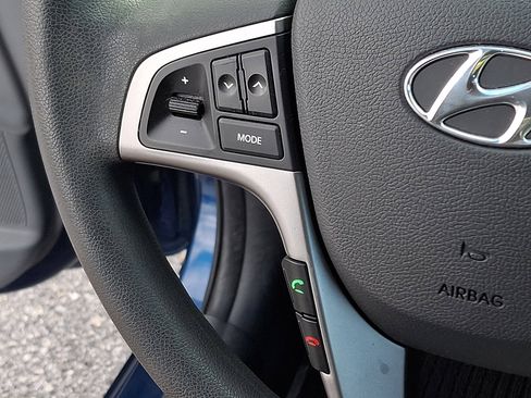 Used 2015 Hyundai Accent GLS w/ Option Group 02 image 21