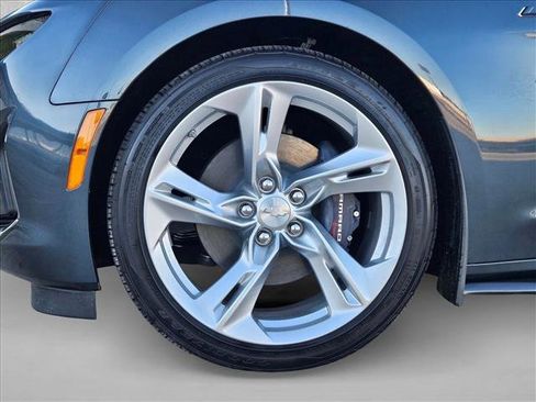 Used 2023 Chevrolet Camaro LT w/ RS Package image 25