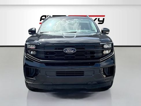 Used 2025 Ford Expedition Max Active AWD/4WD image 2