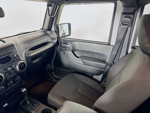 Used 2017 Jeep Wrangler Unlimited Sport image 21