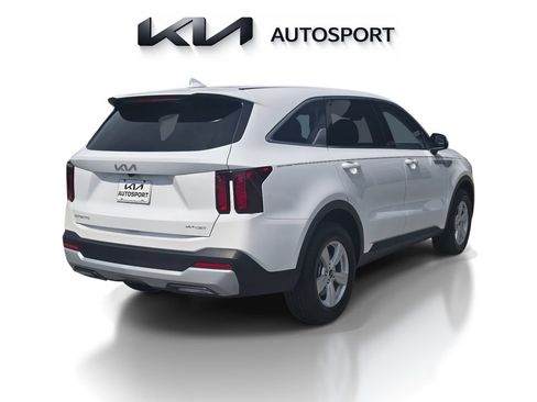 Certified 2026 Kia Sorento LX FWD image 8